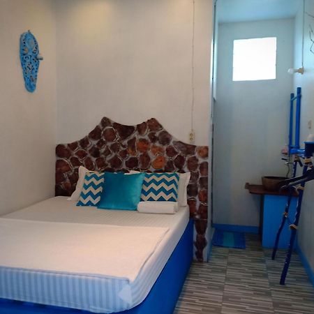 Blue Coral Homestay การีมุนยาวา ภายนอก รูปภาพ