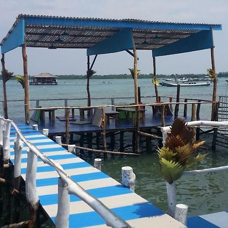 Blue Coral Homestay การีมุนยาวา ภายนอก รูปภาพ
