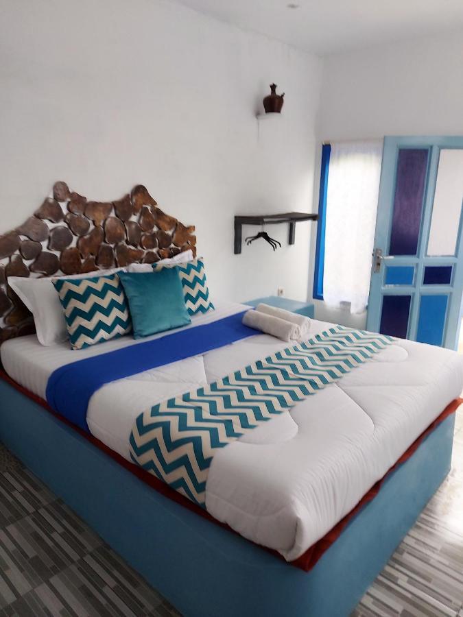 Blue Coral Homestay การีมุนยาวา ภายนอก รูปภาพ