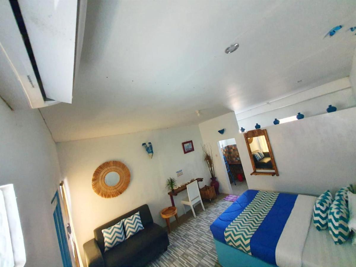 Blue Coral Homestay การีมุนยาวา ภายนอก รูปภาพ