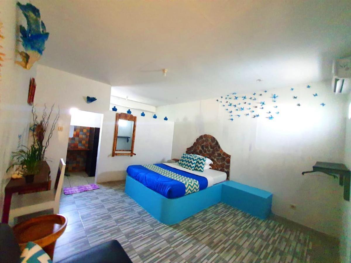 Blue Coral Homestay การีมุนยาวา ภายนอก รูปภาพ