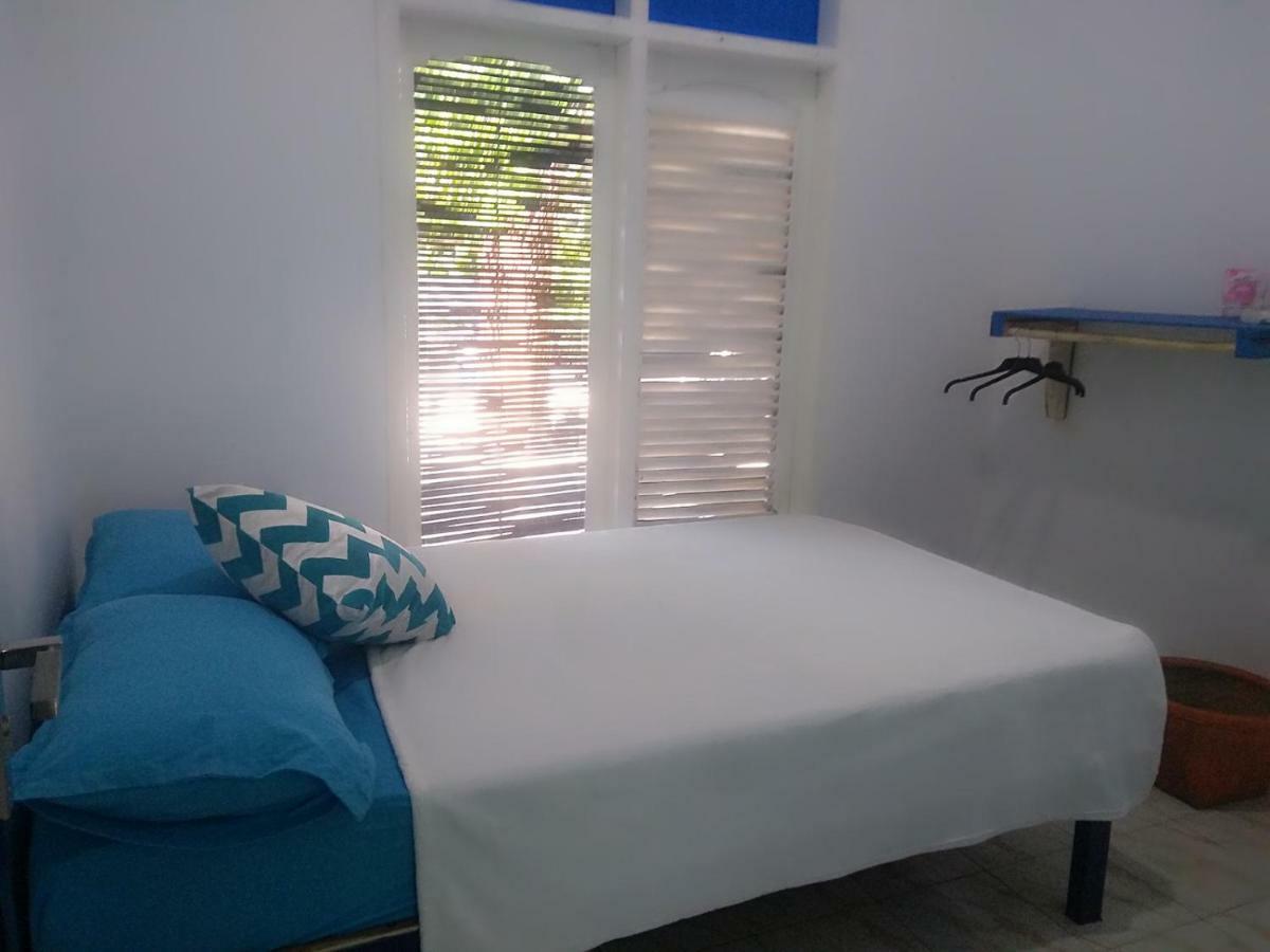 Blue Coral Homestay การีมุนยาวา ภายนอก รูปภาพ
