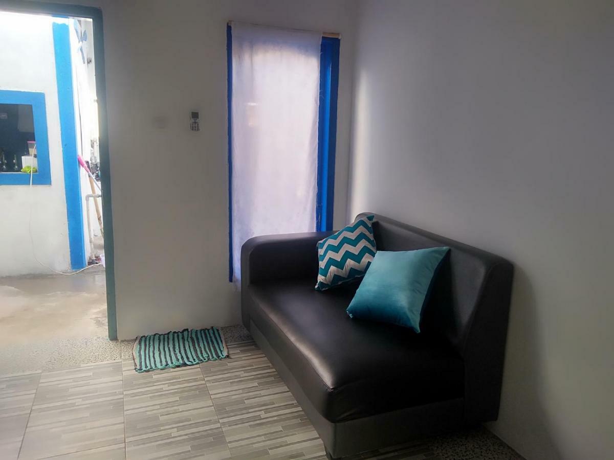 Blue Coral Homestay การีมุนยาวา ภายนอก รูปภาพ