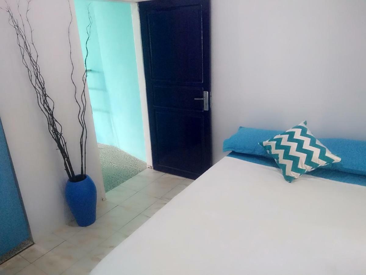 Blue Coral Homestay การีมุนยาวา ภายนอก รูปภาพ