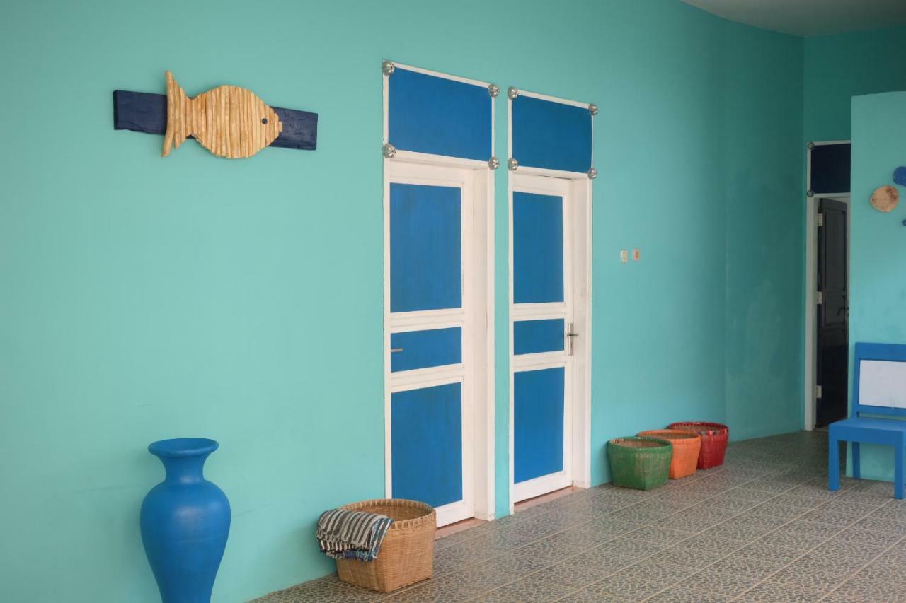 Blue Coral Homestay การีมุนยาวา ภายนอก รูปภาพ